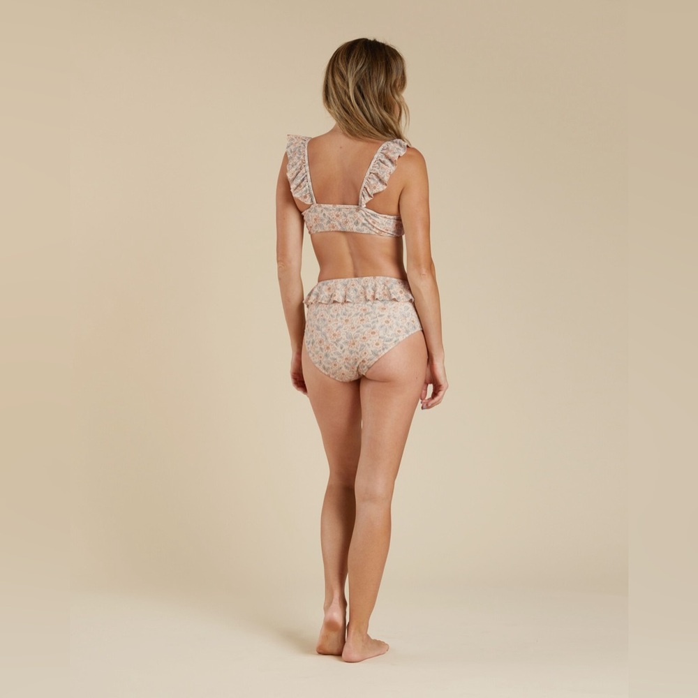 Rylee & Cru - Ruffled Top (L) & Ruffled High Waisted Bikini Bottom (M) - Picture 5 of 5